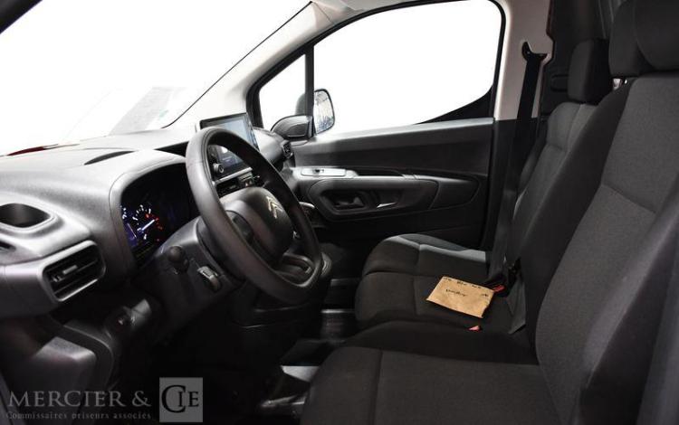 CITROEN BERLINGO FOURGON 1.2 PURETECH 110 650KG M L1 BLANC GQ-820-WQ