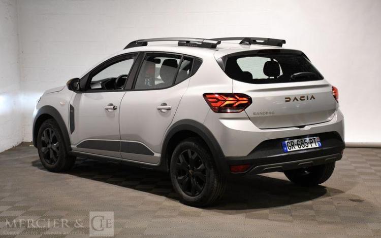 DACIA SANDERO STEPWAY EXTREME ECO-G 100 GRIS GR-685-PT