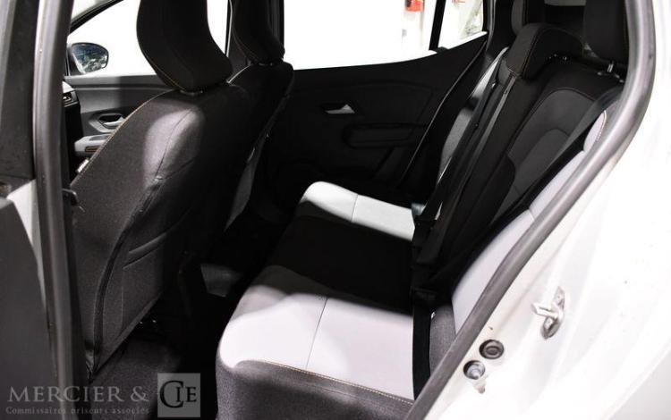 DACIA SANDERO STEPWAY EXTREME ECO-G 100 GRIS GR-685-PT