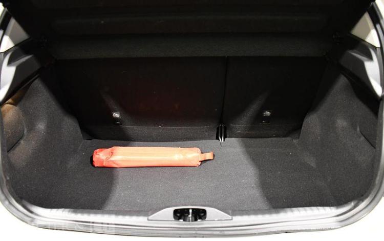 CITROEN C3 PURE TECH 83 GRIS GS-099-ZB