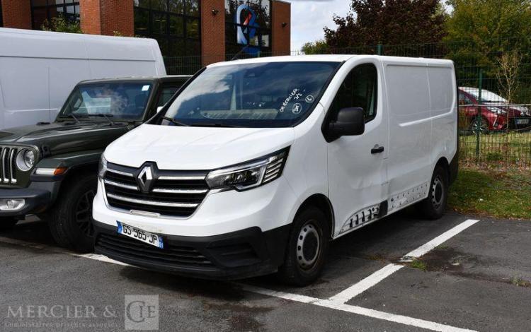 RENAULT TRAFIC BLANC GS-965-JP