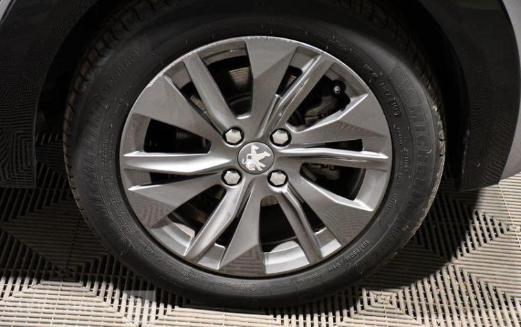 PEUGEOT e-208 ALLURE PACK GRIS GT-869-XX