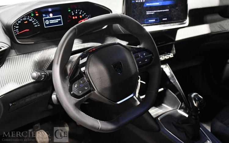 PEUGEOT 2008 ACTIVE PURE TECH BLANC GV-543-YV