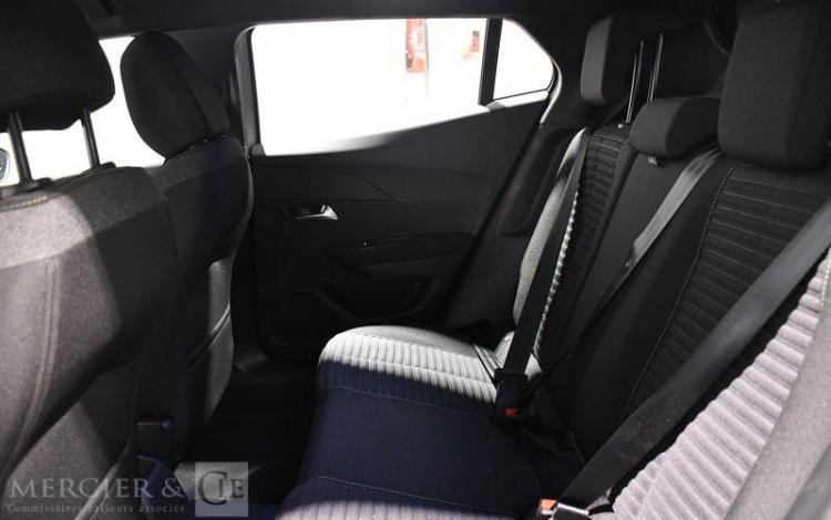PEUGEOT 2008 ACTIVE PURE TECH BLANC GV-543-YV
