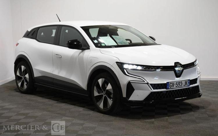 RENAULT MEGANE E-TECH EQUILIBRE EV 60 220CH SUPER CHA  GV-593-JK