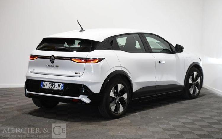 RENAULT MEGANE E-TECH EQUILIBRE EV 60 220CH SUPER CHA  GV-593-JK