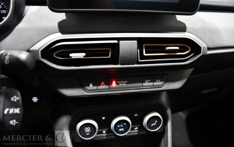 DACIA JOGGER EXTREME ECO-G 100 7PL VERT GW-457-AH