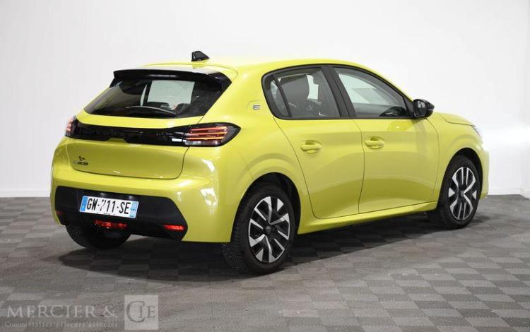 PEUGEOT e-208 ACTIVE VERT GW-711-SE