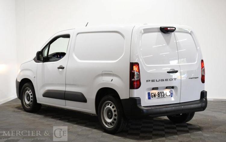 PEUGEOT PARTNER K9 BLANC GW-813-CD