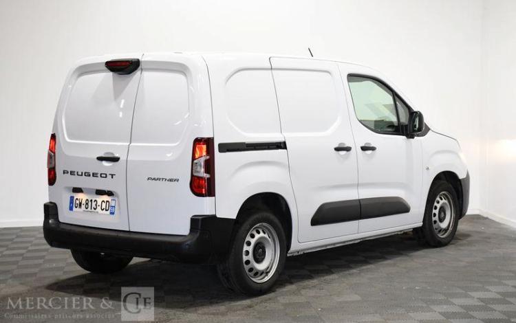 PEUGEOT PARTNER K9 BLANC GW-813-CD