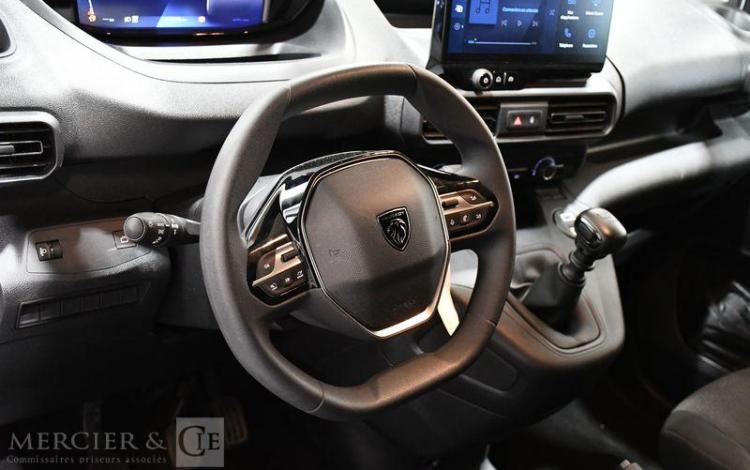 PEUGEOT PARTNER K9 BLANC GW-813-CD