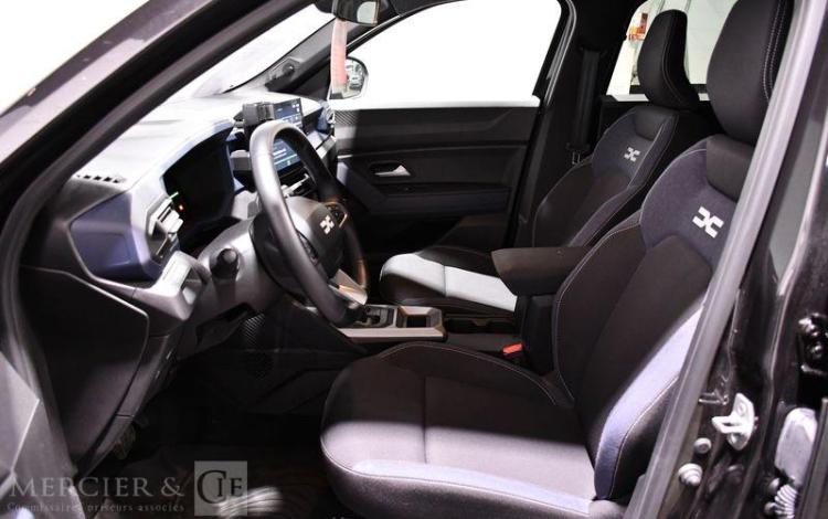 DACIA DUSTER JOURNEY HYBRID 140 NOIR GY-072-MT