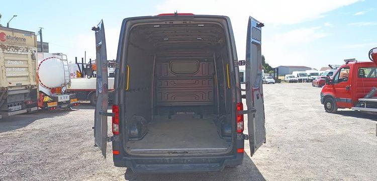 VOLKSWAGEN CRAFTER FOURGON 2.0 TDI 140 35 L3H3 BUSINESS LINE BVA GRIS GY-384-AX