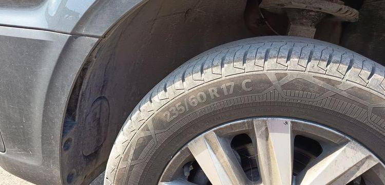 VOLKSWAGEN CRAFTER FOURGON 2.0 TDI 140 35 L3H3 BUSINESS LINE BVA GRIS GY-384-AX