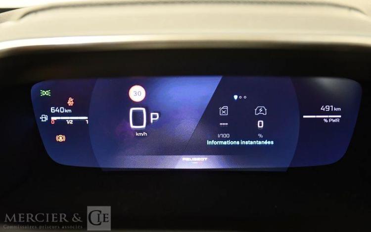 PEUGEOT 2008 GT HYBRID 136 e-D GRIS GZ-122-TG