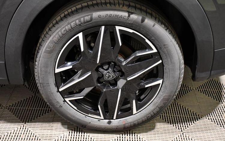 PEUGEOT 3008 GT HYBRID 136CH GRIS HA-023-XA
