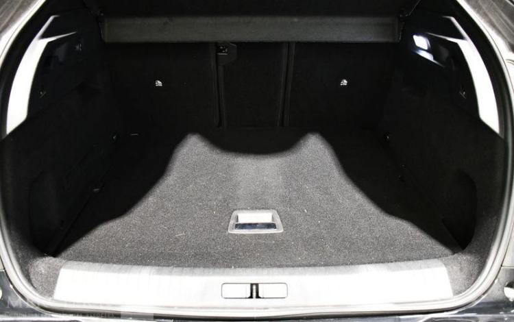 PEUGEOT 3008 GRIS HB-021-FG