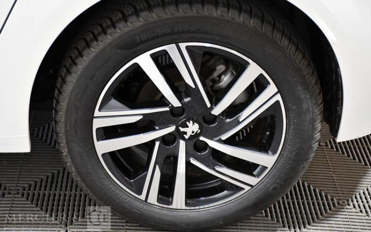 PEUGEOT 208 1.2 PURETECH 100 ALLURE BLANC SK316XG