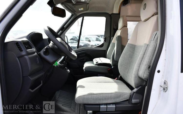 RENAULT MASTER VAN 2,3 DCI 135CH FG FONT VENDOME BLANC 270618