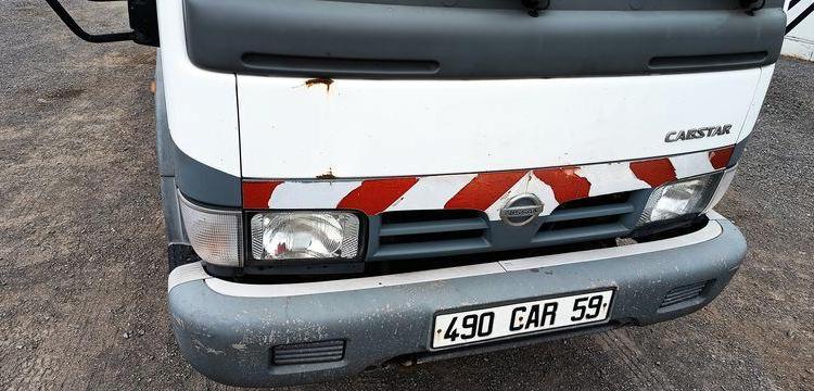 NISSAN CABSTAR AVEC NACELLE MULTITEL 145 ALU  490CAR59