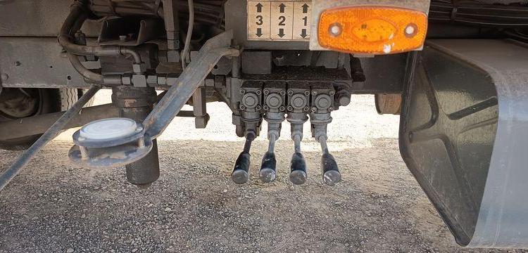 NISSAN CABSTAR AVEC NACELLE MULTITEL 180ALU – 18 M BLANC 805ANM59
