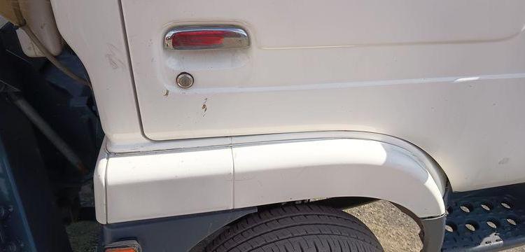 NISSAN CABSTAR AVEC NACELLE MULTITEL 180ALU – 18 M BLANC 805ANM59