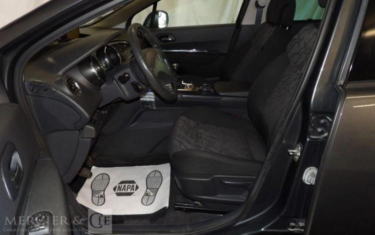 PEUGEOT 3008 1,6 HDI 110CH PREMIUM PACK GRIS AD-219-GS