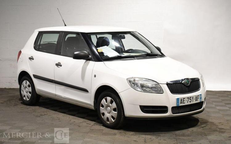 SKODA FABIA 1.4 TDI 80CH AMBIENTE BLANC AE-751-AF