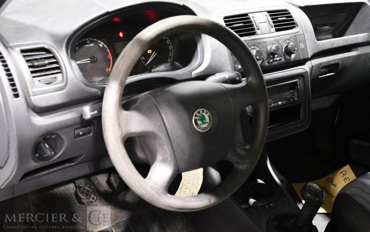 SKODA FABIA 1.4 TDI 80CH AMBIENTE BLANC AE-751-AF