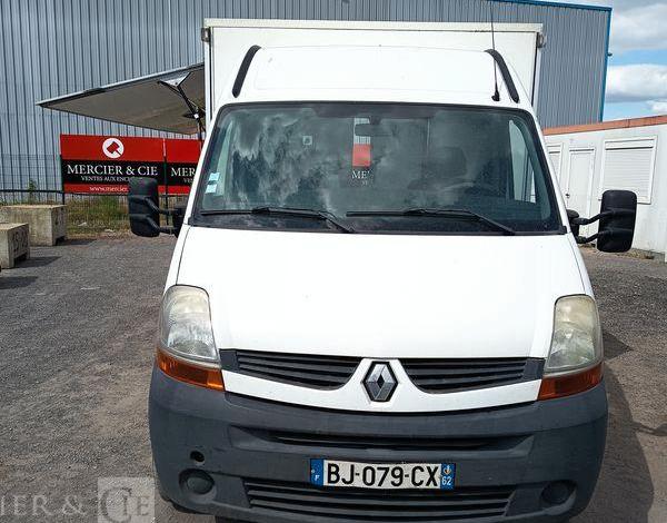 RENAULT MASTER 2 PHASE 3 2,5 DCI 120 CV EQUIPE BOUCHERIE – DIESEL – 113378 KMS – AN 2011 BLANC BJ-079-CX