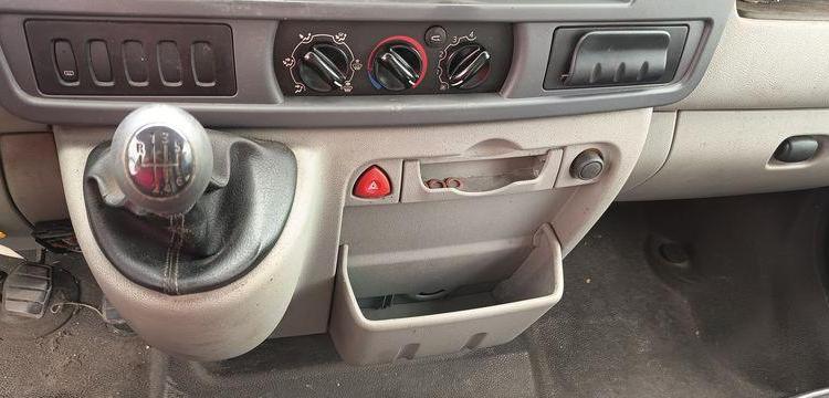 RENAULT MASTER 2 PHASE 3 2,5 DCI 120 CV EQUIPE BOUCHERIE – DIESEL – 113378 KMS – AN 2011 BLANC BJ-079-CX