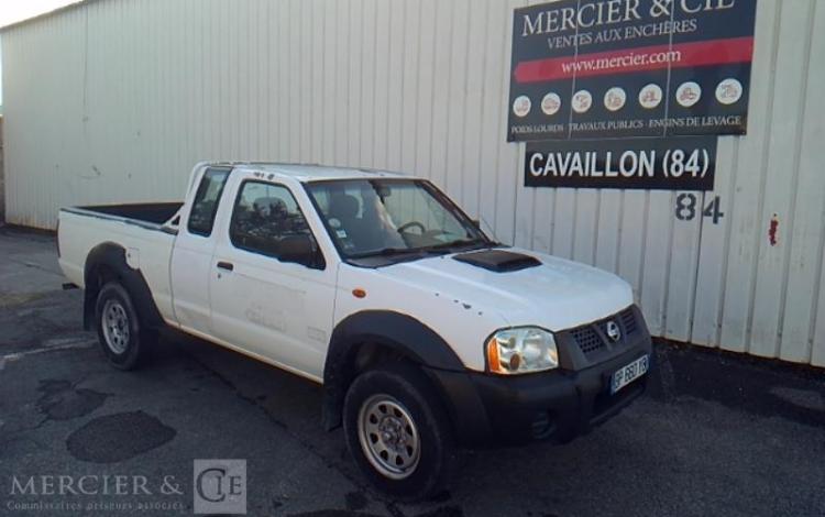 NISSAN NP300 PICK UP 3,5T BLANC BP-660-YB