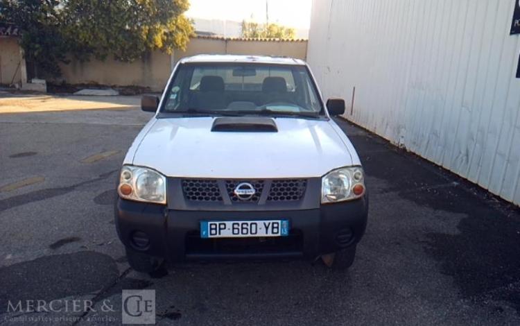 NISSAN NP300 PICK UP 3,5T BLANC BP-660-YB