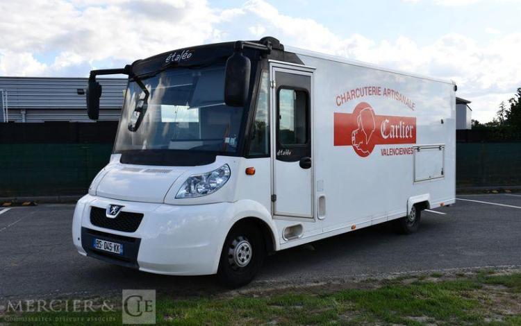 PEUGEOT CAMION MAGASIN PANORAMIQUE ETAL MOBIL 6,2 EQUIPE BOUCHERIE BLANC BS-045-KK