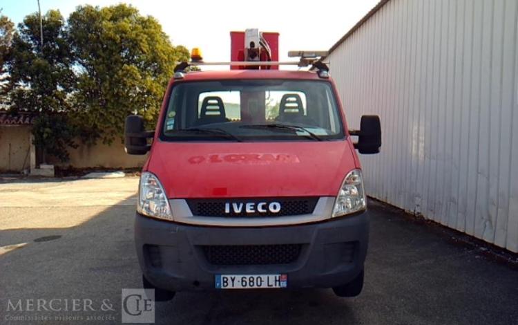 IVECO 35S11  NACELLE SUR VL 16M  2763H MULTITEL 160 ALU/DS ROUGE BY-680-LH