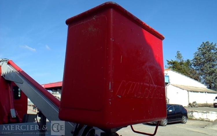 IVECO 35S11  NACELLE SUR VL 16M  2763H MULTITEL 160 ALU/DS ROUGE BY-680-LH