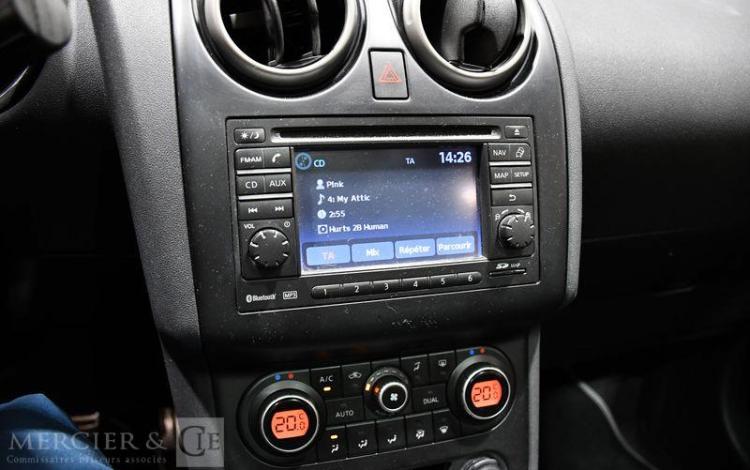 NISSAN QASHQAI 1,5 DCI 110 FAP TEKNA BLANC BZ-052-EG