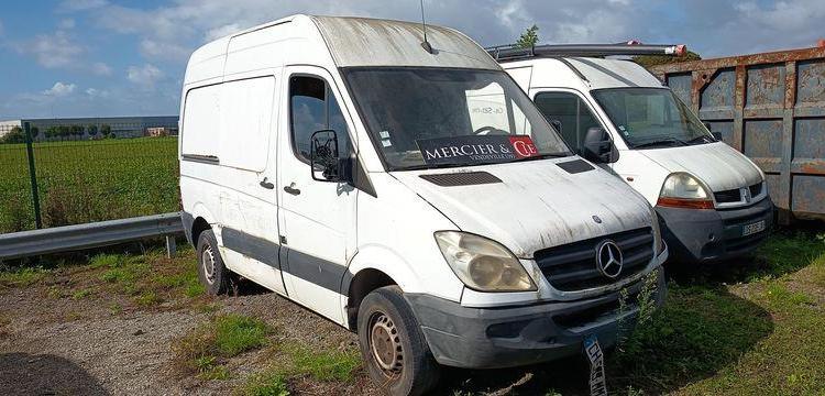 MERCEDES SPRINTER  CH-589-MM