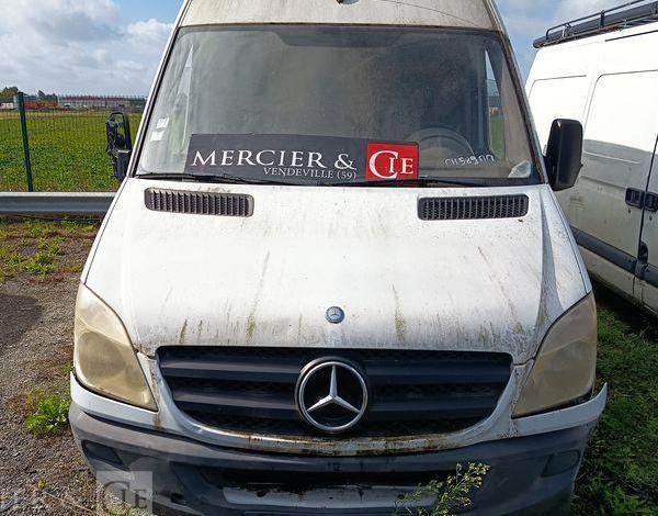 MERCEDES SPRINTER  CH-589-MM