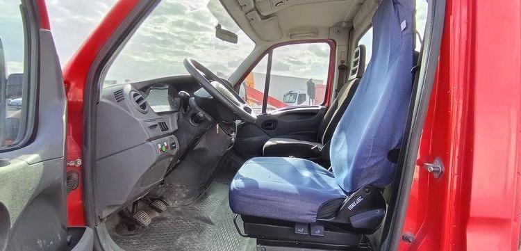 IVECO DAILY 35S11 AVEC NACELLE MULTITEL 160 ALU/DS – 16M – 2755 HEURES – 94713 KMS ROUGE CR-063-RT