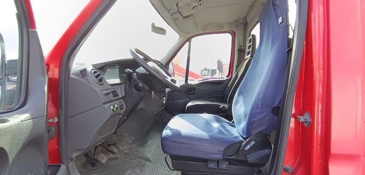 IVECO DAILY 35S11 AVEC NACELLE MULTITEL 160 ALU/DS – 16M – 2755 HEURES – 94713 KMS ROUGE CR-063-RT
