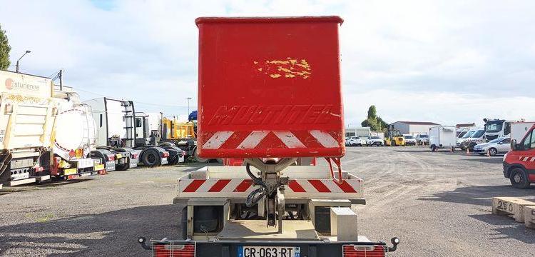 IVECO DAILY 35S11 AVEC NACELLE MULTITEL 160 ALU/DS – 16M – 2755 HEURES – 94713 KMS ROUGE CR-063-RT
