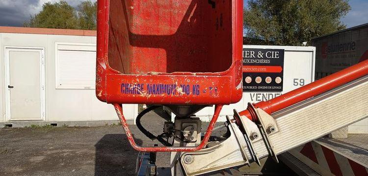 IVECO DAILY 35S11 AVEC NACELLE MULTITEL 160 ALU/DS – 16M – 2755 HEURES – 94713 KMS ROUGE CR-063-RT