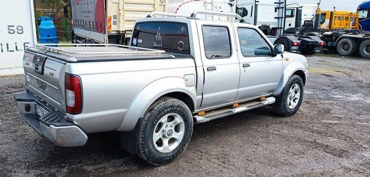 NISSAN KING CAB (D22) 2.5 TDi PICKUP DOUBLE CABINE 133CV – DIESEL – 110975 KMS GRIS CT-736-HD