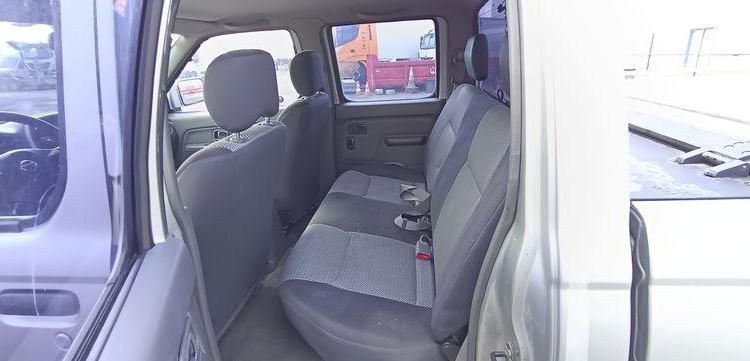 NISSAN KING CAB (D22) 2.5 TDi PICKUP DOUBLE CABINE 133CV – DIESEL – 110975 KMS GRIS CT-736-HD