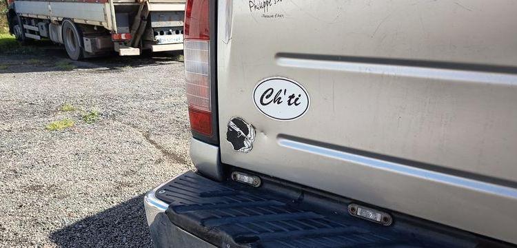 NISSAN KING CAB (D22) 2.5 TDi PICKUP DOUBLE CABINE 133CV – DIESEL – 110975 KMS GRIS CT-736-HD