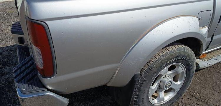 NISSAN KING CAB (D22) 2.5 TDi PICKUP DOUBLE CABINE 133CV – DIESEL – 110975 KMS GRIS CT-736-HD