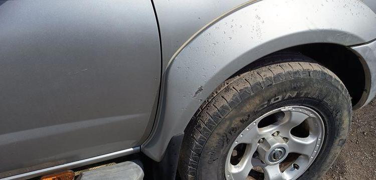 NISSAN KING CAB (D22) 2.5 TDi PICKUP DOUBLE CABINE 133CV – DIESEL – 110975 KMS GRIS CT-736-HD