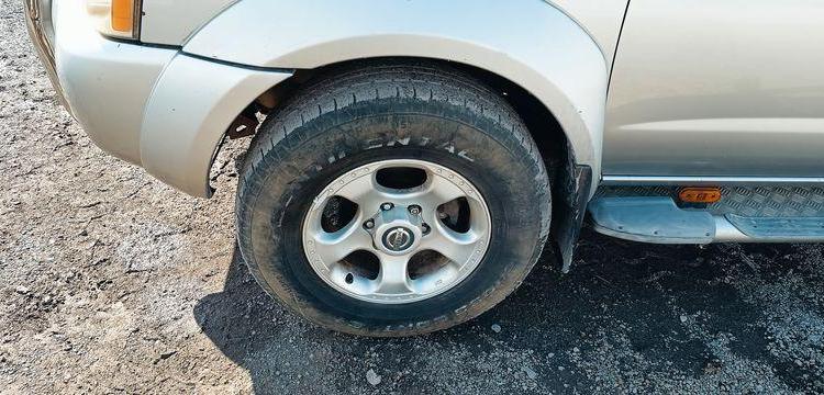 NISSAN KING CAB (D22) 2.5 TDi PICKUP DOUBLE CABINE 133CV – DIESEL – 110975 KMS GRIS CT-736-HD