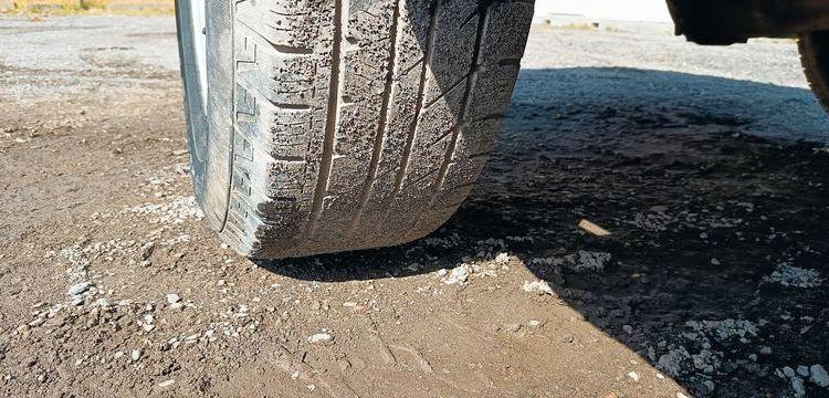 NISSAN KING CAB (D22) 2.5 TDi PICKUP DOUBLE CABINE 133CV – DIESEL – 110975 KMS GRIS CT-736-HD
